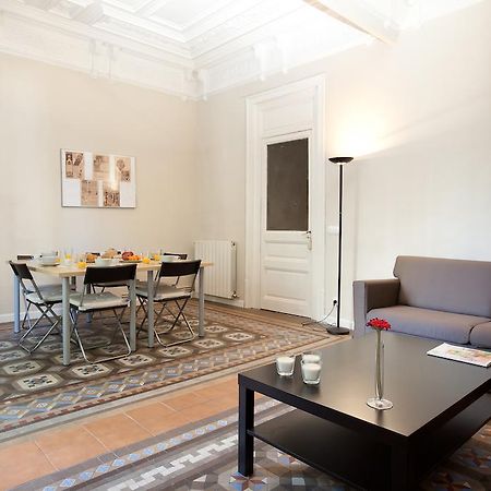 Modernist Apartment Барселона Стая снимка