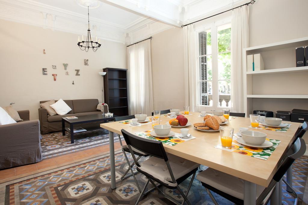 Modernist Apartment Барселона Екстериор снимка